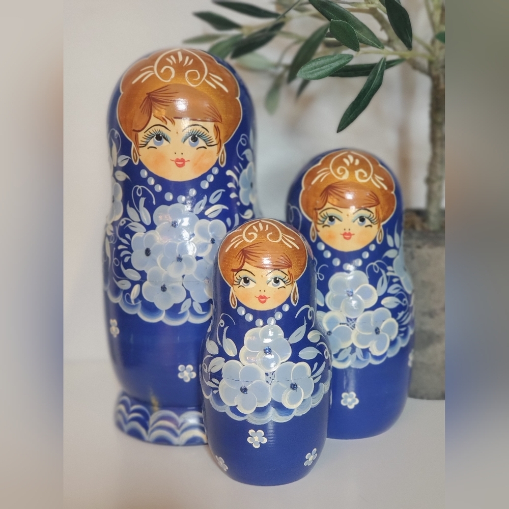 Blue Floral Nesting Dolls Set - Picture 3 of 12